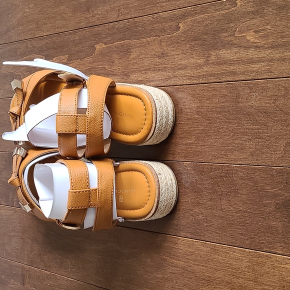 COPY - Bandolino sandals 9.5 - Picture 8 of 9